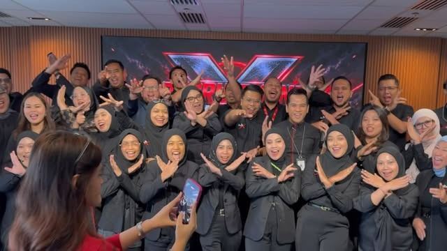 The X pose